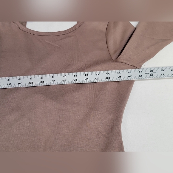 Hudson Knot Back Long Sleeve Snsp Closure Bodysuit Deep Taupe Size Medium - Picture 15 of 15